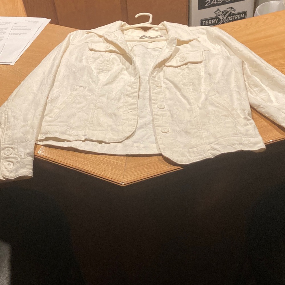 White with design, Jean Jacket - Picture 7 of 10